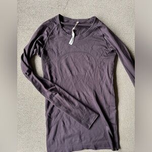 LULULEMON swiftly tech // great and breathable for any activity